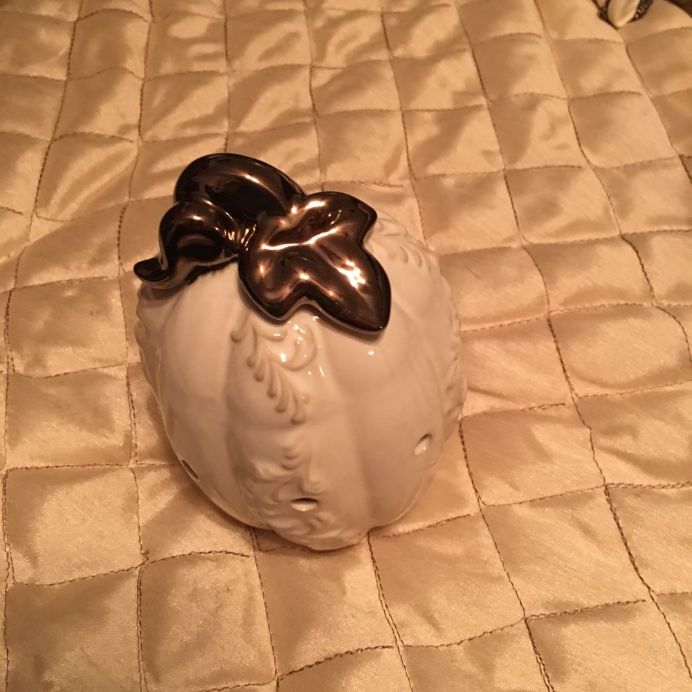 Pumpkin Wall plug in